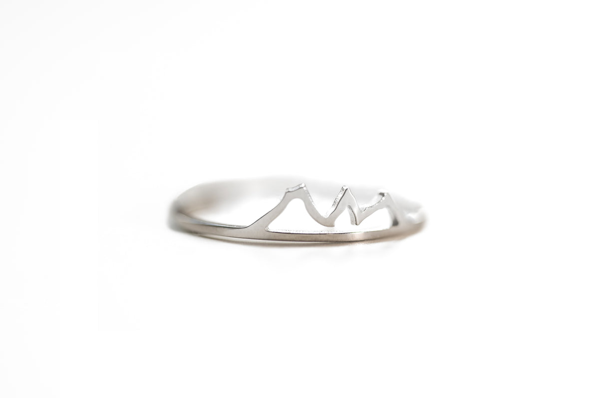 Three Sisters Mountains 🏔️ Thin adjustable ring